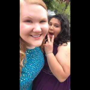 Meet your Posher, Ayleen